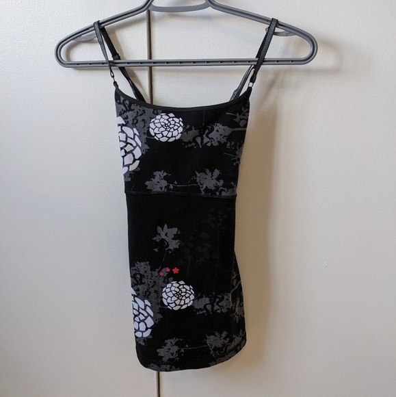 Lululemon Tank Size 4 - Picture 1 of 3